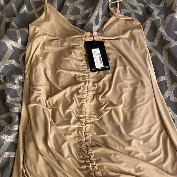 🌟BRAND NEW RUNCHED SPAGHETTI STRAP DRESS🌟 - Picture 3 of 3